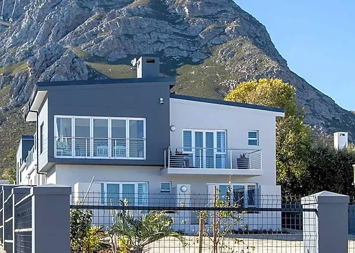 Whale Coast Ocean Villa